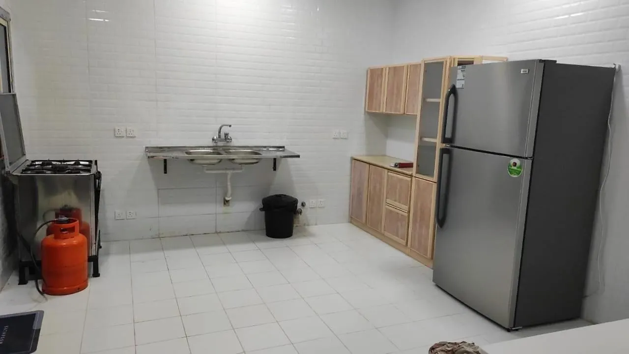 Apartmán تالا للشقق المفروشه Madinah شقه با الكامل 3 غرف نوم وصاله ودورتين مياه وحوش مدخل مستقل Medína