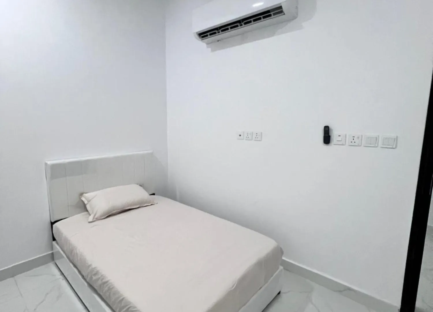 تالا للشقق المفروشه Madinah شقه با الكامل 3 غرف نوم وصاله ودورتين مياه وحوش مدخل مستقل Medína Apartmán
